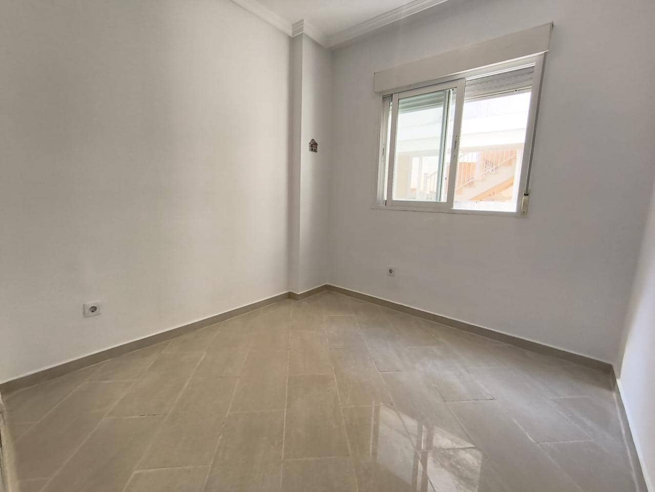 2 chambre Appartement à vendre à Alicante ville avec piscine garage - 475 000 € (Ref: 10160808)
