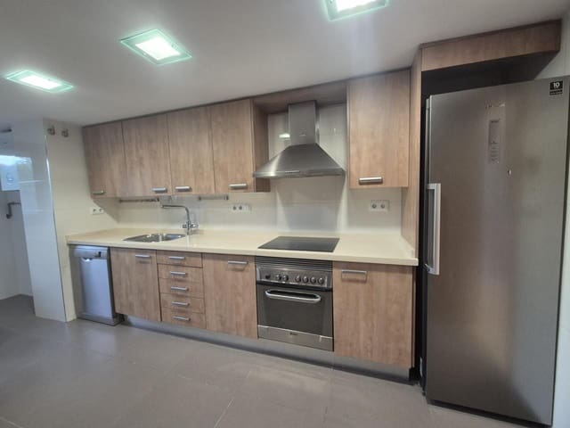2 chambre Appartement à vendre à Vistahermosa, Alicante ville avec piscine garage - 475 000 € (Ref: 10160808)