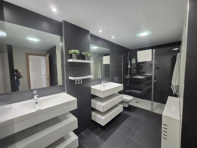 3 chambre Appartement à vendre à Vistahermosa, Alicante ville avec piscine garage - 435 000 € (Ref: 10160888)