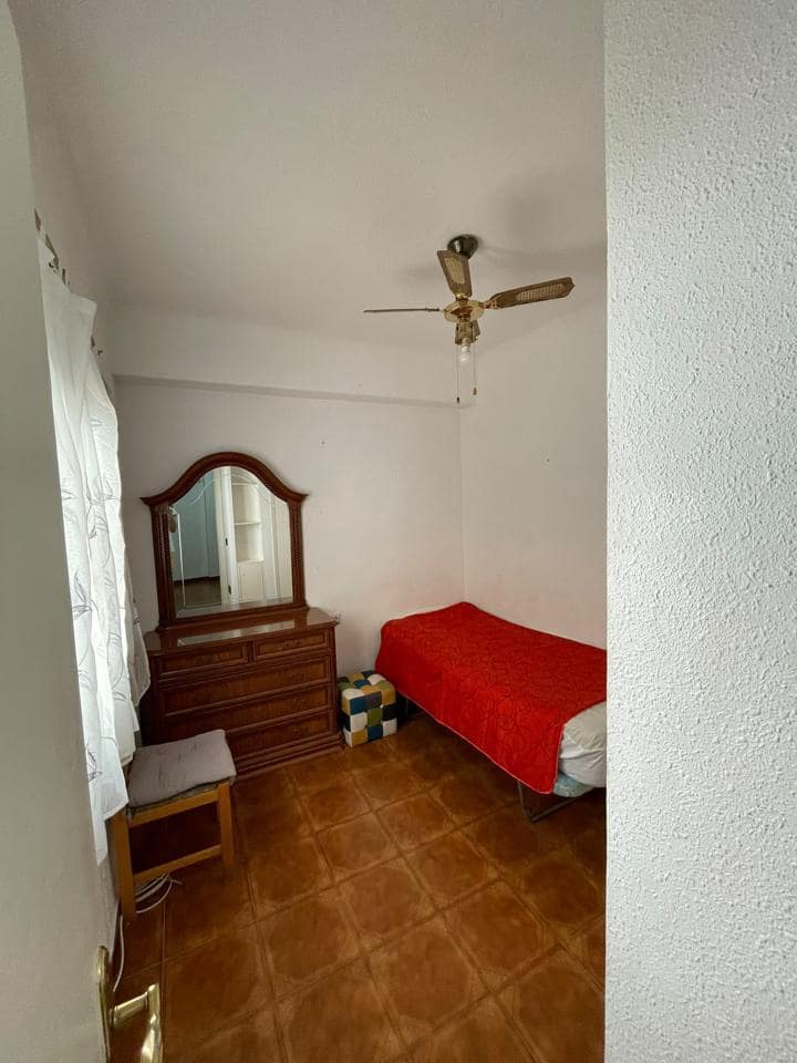 Piso de 3 habitaciones en Alicante / Alacant ciudad en venta - 150.000 € (Ref: 10171594)