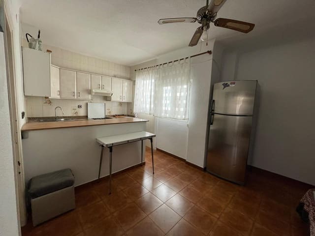 3 soveværelse Lejlighed til salg i Carolinas Altas, Alicante by - € 145.000 (Ref: 10171594)