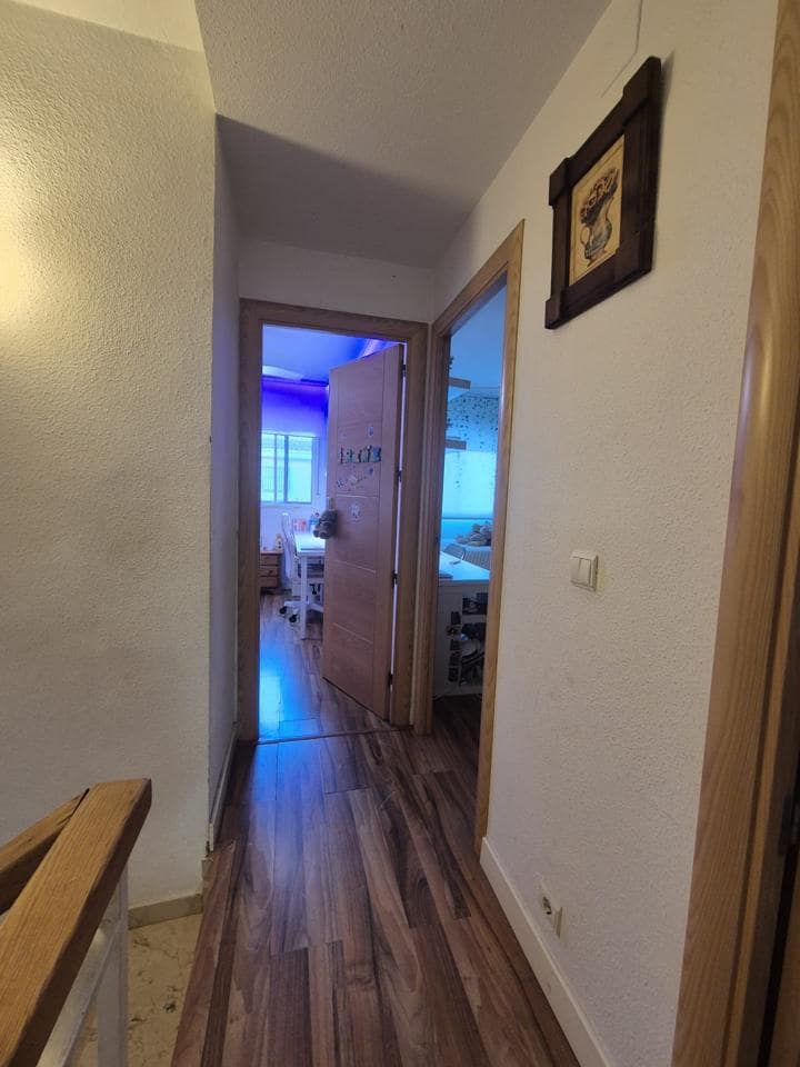 3 soverom Villa til salgs i Alicante by med garasje - € 480 000 (Ref: 10179478)