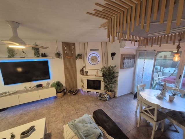 3 slaapkamer Villa te koop in Cabo de las Huertas, Alicante stad met garage - € 480.000 (Ref: 10179478)