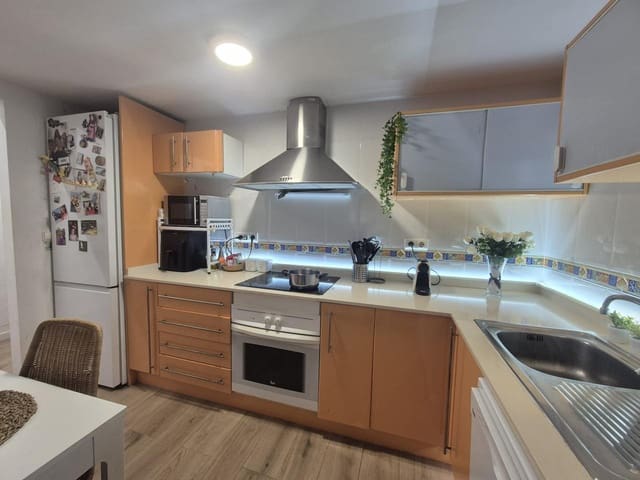 3 slaapkamer Villa te koop in Cabo de las Huertas, Alicante stad met garage - € 480.000 (Ref: 10179478)