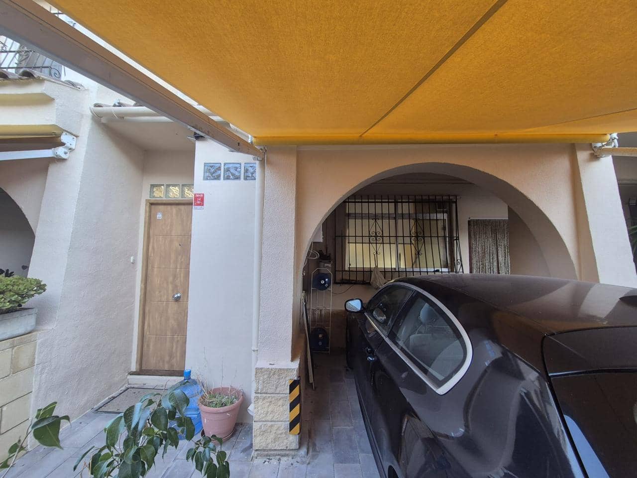 3 soverom Villa til salgs i Alicante by med garasje - € 480 000 (Ref: 10179478)
