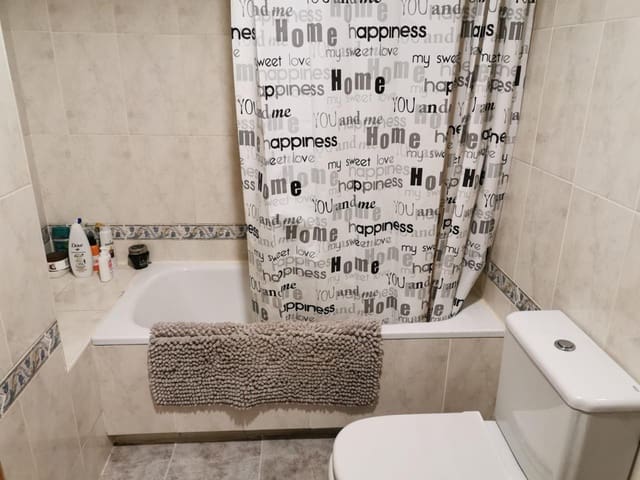 2 bedroom Flat for sale in Playa de Muchavista, El Campello with pool garage - € 350,000 (Ref: 5392428)