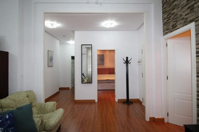 3 slaapkamer Flat te koop in Barrio del Centro, Alicante stad - € 289.000 (Ref: 5392450)