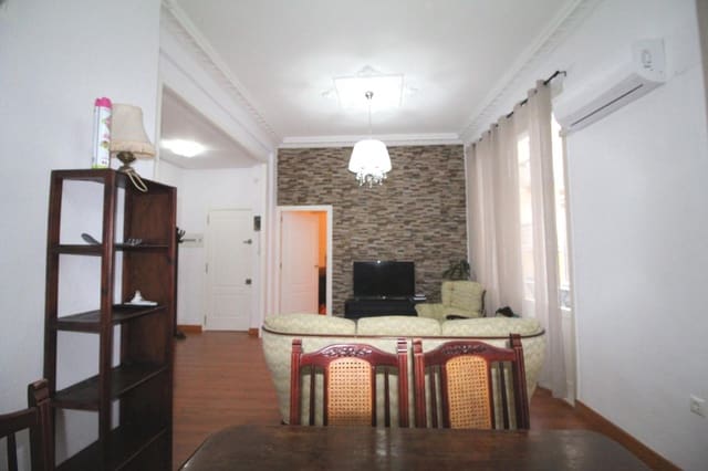 3 bedroom Flat for sale in Barrio del Centro, Alicante / Alacant city - € 289,000 (Ref: 5392450)
