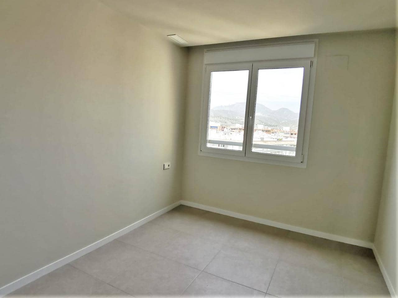 2 soverom Leilighet til salgs i El Campello med svømmebasseng garasje - € 325 000 (Ref: 6085089)