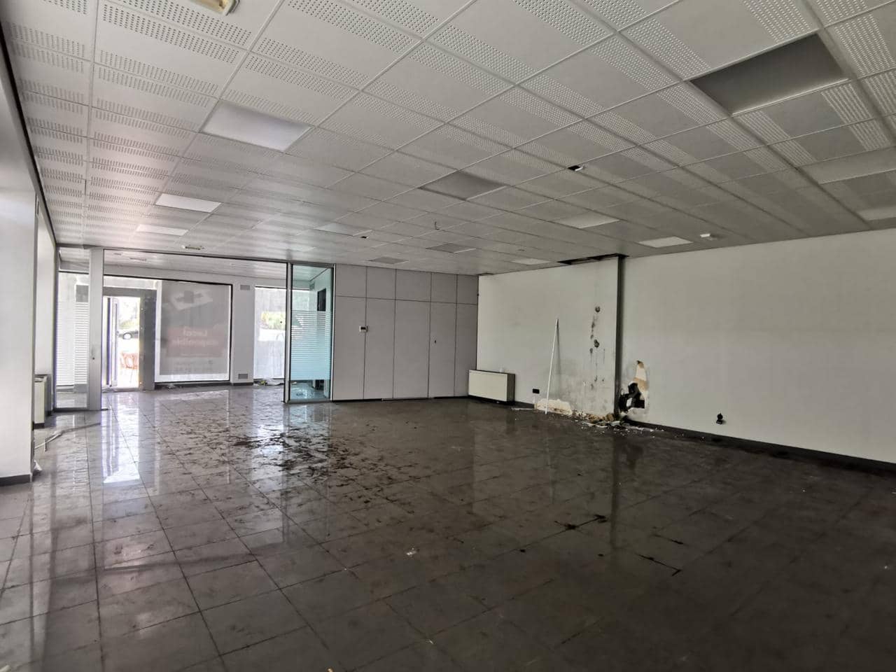 2 bedroom Business for sale in Alicante / Alacant city with garage - € 450,000 (Ref: 6233197)