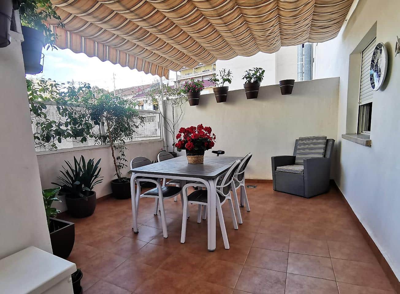 4 Zimmer Wohnung zu verkaufen in Alicante / Alacant Stadt mit Garage - 430.000 € (Ref: 6364041)