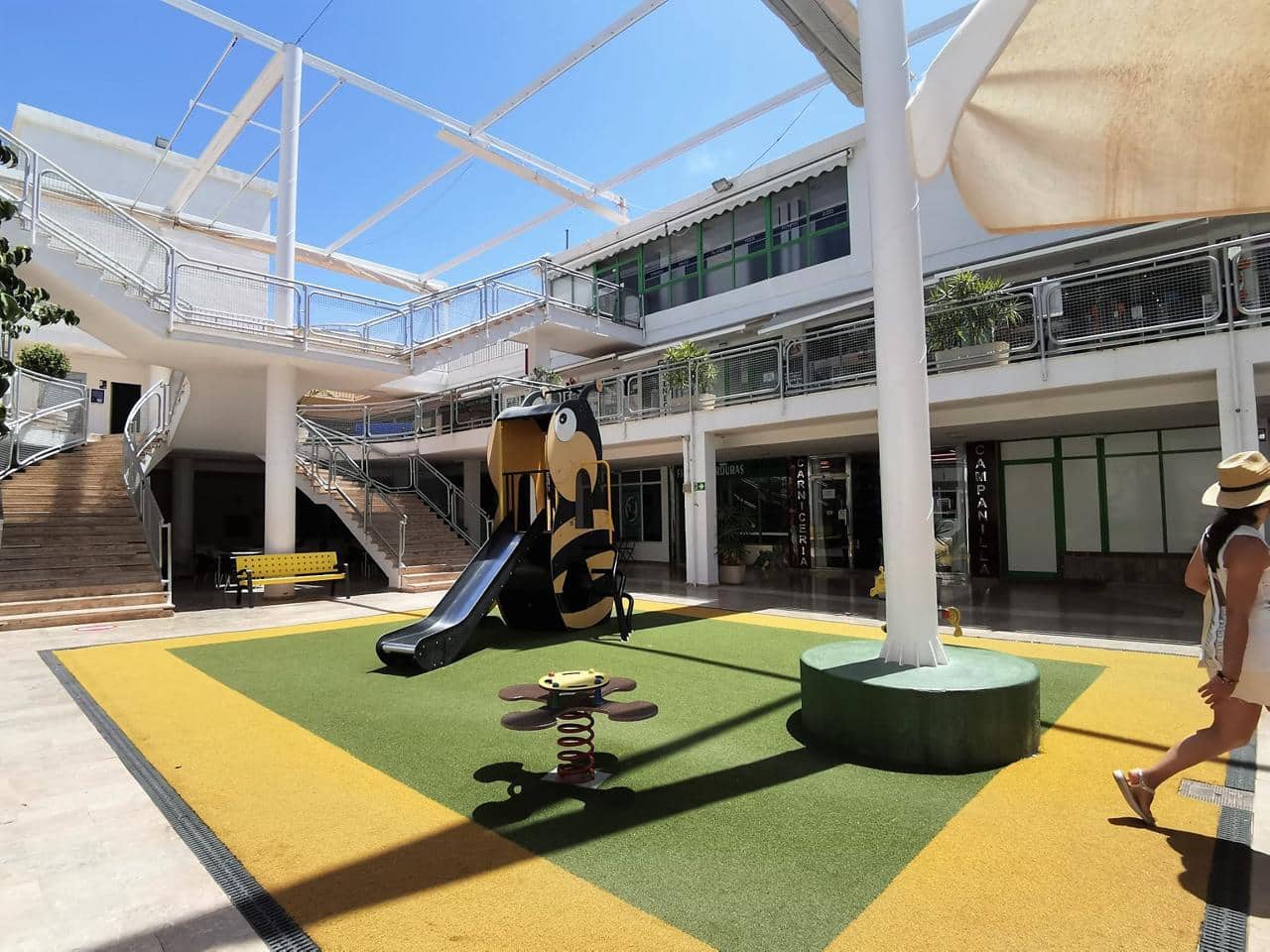 1 soveværelse Virksomhed til leje i Alicante by med garage - € 750 (Ref: 6588421)