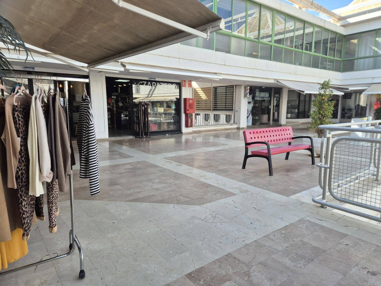 1 soveværelse Virksomhed til leje i Alicante by med garage - € 750 (Ref: 6588421)