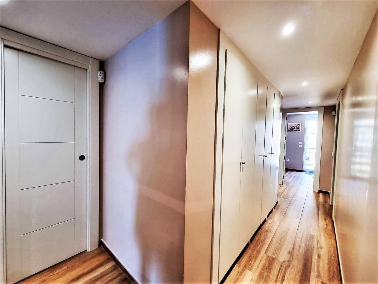 4 makuuhuone Asunto myytävänä paikassa Alicante kaupunki mukana 
autotalli - 525 000 € (Ref: 7090561)