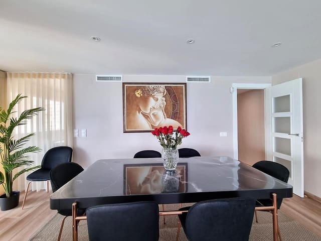 4 makuuhuone Asunto myytävänä paikassa Alicante kaupunki mukana 
autotalli - 525 000 € (Ref: 7090561)