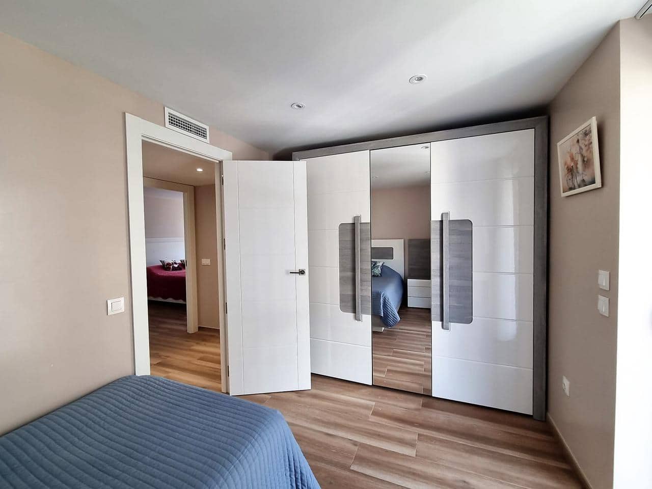 4 makuuhuone Asunto myytävänä paikassa Alicante kaupunki mukana 
autotalli - 525 000 € (Ref: 7090561)