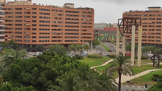 4 bedroom Flat for rent in Garbinet - Parque de las Avenidas, Alicante / Alacant city with garage - € 1,500 (Ref: 7769558)