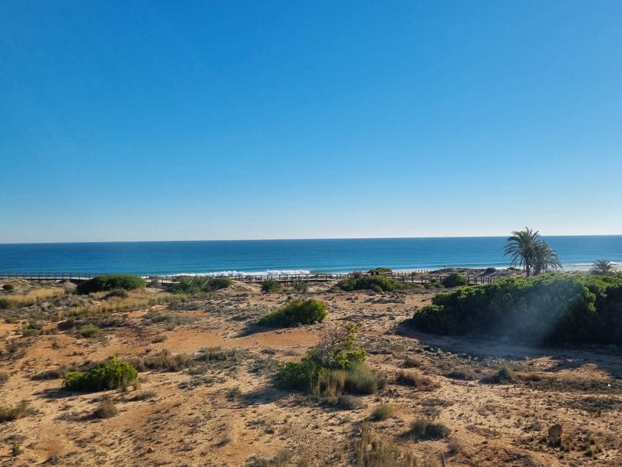 2 soverom Leilighet til salgs i Arenales del Sol med svømmebasseng garasje - € 295 000 (Ref: 7985742)