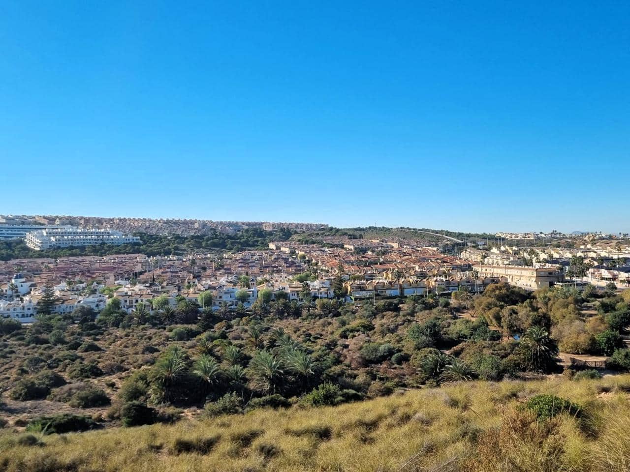 2 soverom Leilighet til salgs i Arenales del Sol med svømmebasseng garasje - € 295 000 (Ref: 7985742)