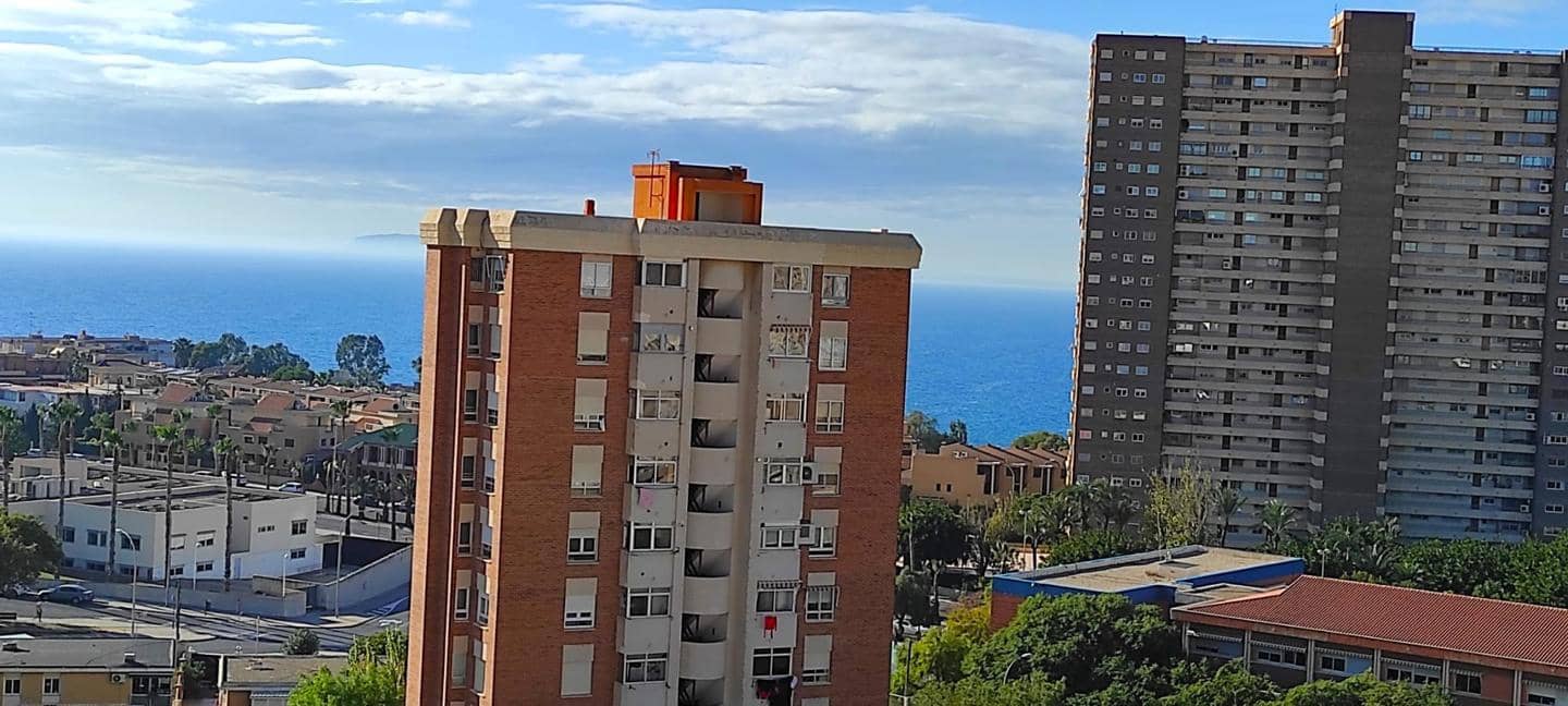 3 soveværelse Lejlighed til salg i Alicante by med swimmingpool garage - € 520.000 (Ref: 8002320)