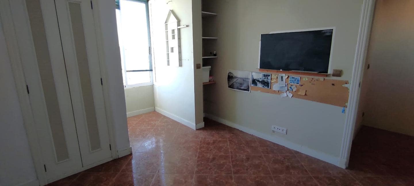 3 soveværelse Lejlighed til salg i Alicante by med swimmingpool garage - € 520.000 (Ref: 8002320)