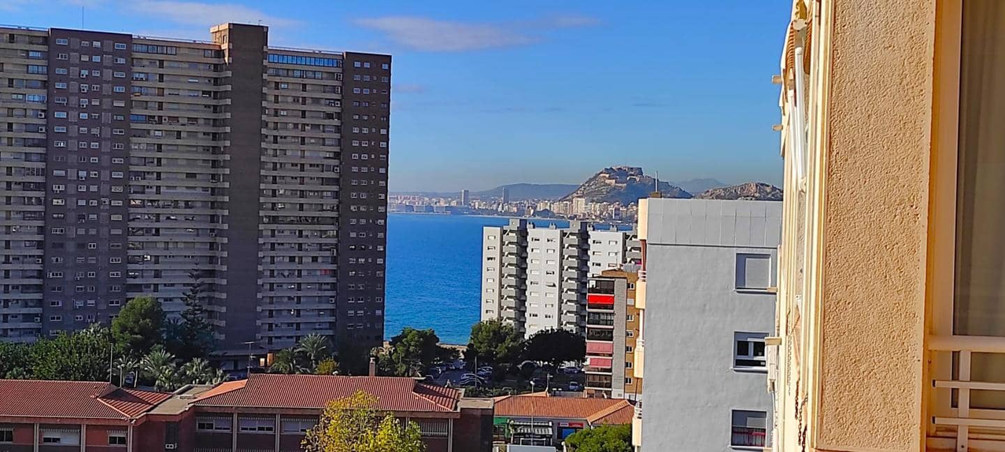 3 soveværelse Lejlighed til salg i Alicante by med swimmingpool garage - € 520.000 (Ref: 8002320)