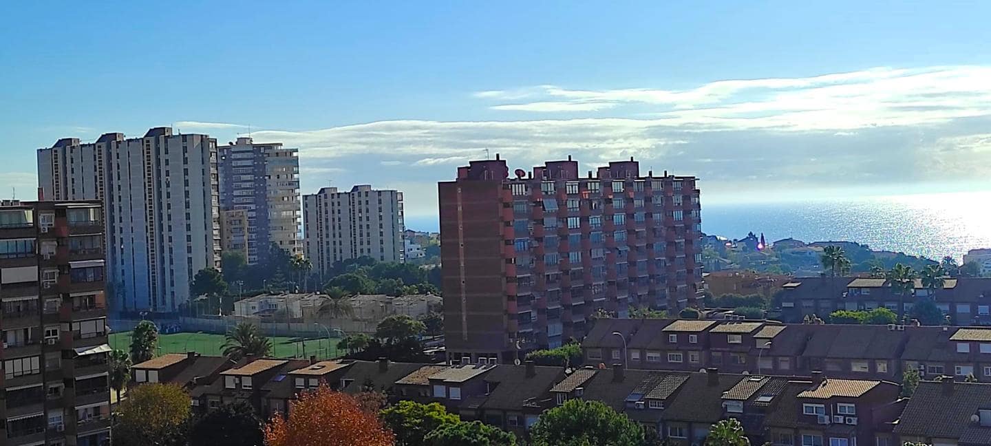 Piso de 3 habitaciones en Alicante / Alacant ciudad en venta con piscina garaje - 490.000 € (Ref: 8002320)