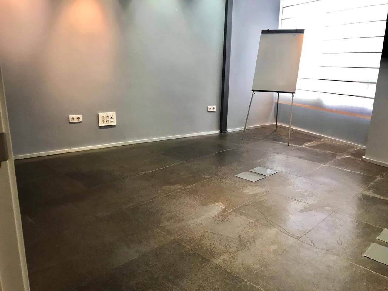 6 bedroom Office for rent in Alicante / Alacant city - € 1,100 (Ref: 8092564)