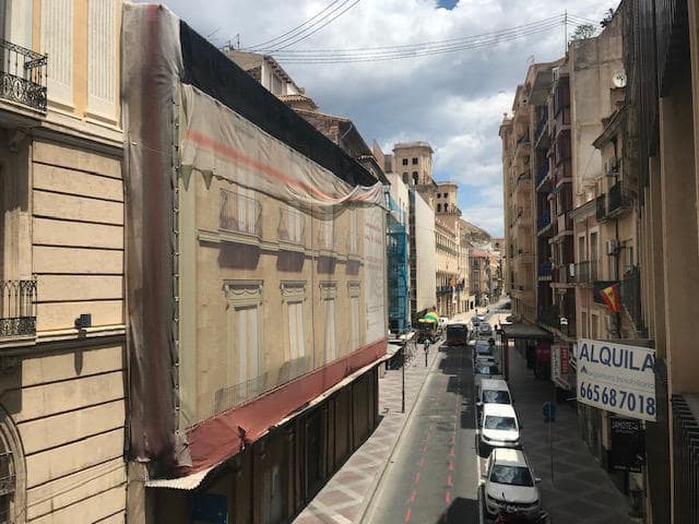 6 bedroom Office for rent in Alicante / Alacant city - € 1,100 (Ref: 8092564)