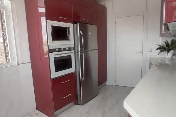 3 soverom Leilighet til salgs i Cabo de las Huertas, Alicante by med svømmebasseng garasje - € 450 000 (Ref: 8350060)