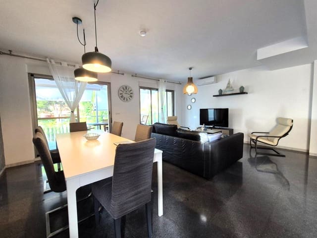 4 soveværelse Villa til salg i Venta Lanuza, El Campello med swimmingpool garage - € 520.000 (Ref: 8562583)