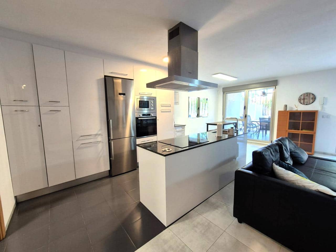 4 Zimmer Villa zu verkaufen in El Campello mit Pool Garage - 520.000 € (Ref: 8562583)