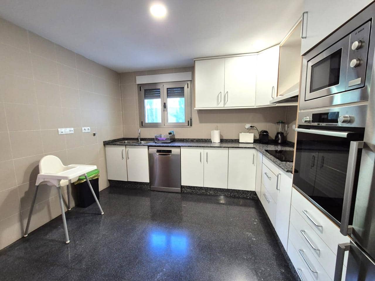 4 Zimmer Villa zu verkaufen in El Campello mit Pool Garage - 520.000 € (Ref: 8562583)