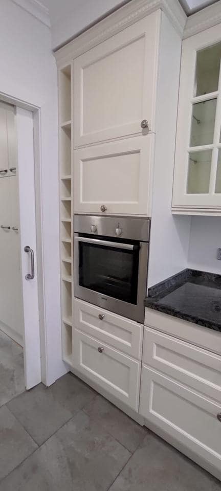 5 soverom Villa til salgs i Alicante by med svømmebasseng garasje - € 950 000 (Ref: 8576019)