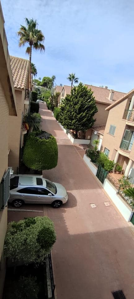 5 soverom Villa til salgs i Alicante by med svømmebasseng garasje - € 950 000 (Ref: 8576019)