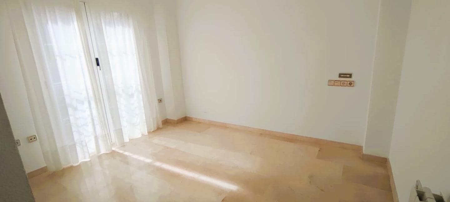 5 soverom Villa til salgs i Alicante by med svømmebasseng garasje - € 950 000 (Ref: 8576019)