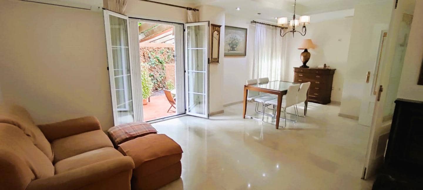 5 soverom Villa til salgs i Alicante by med svømmebasseng garasje - € 950 000 (Ref: 8576019)