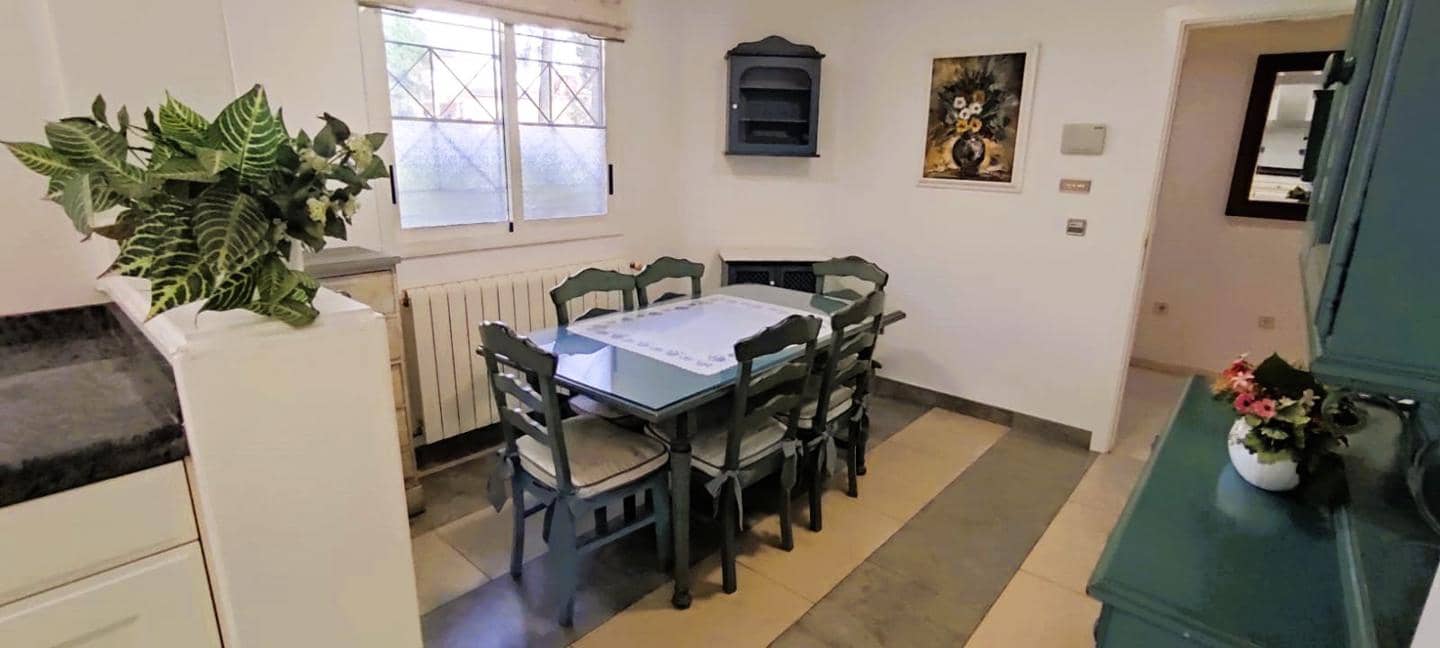 5 soverom Villa til salgs i Alicante by med svømmebasseng garasje - € 950 000 (Ref: 8576019)