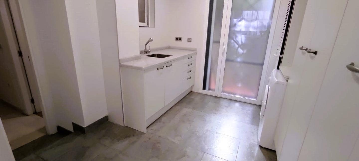 5 soverom Villa til salgs i Alicante by med svømmebasseng garasje - € 950 000 (Ref: 8576019)