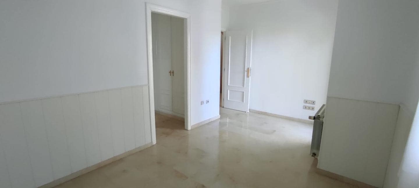 5 soverom Villa til salgs i Alicante by med svømmebasseng garasje - € 950 000 (Ref: 8576019)