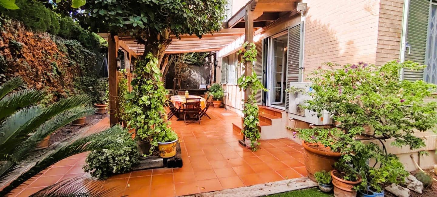 5 soverom Villa til salgs i Alicante by med svømmebasseng garasje - € 950 000 (Ref: 8576019)