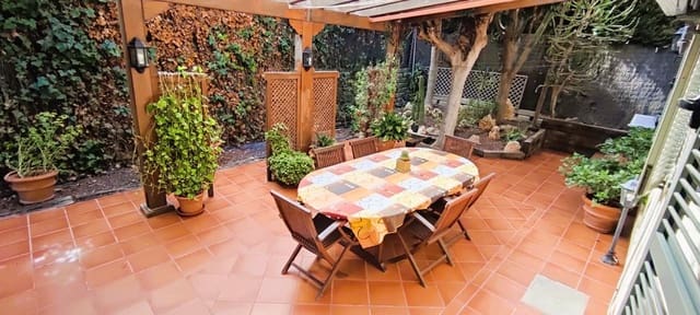 5 soverom Villa til salgs i Cabo de las Huertas, Alicante by med svømmebasseng garasje - € 950 000 (Ref: 8576019)