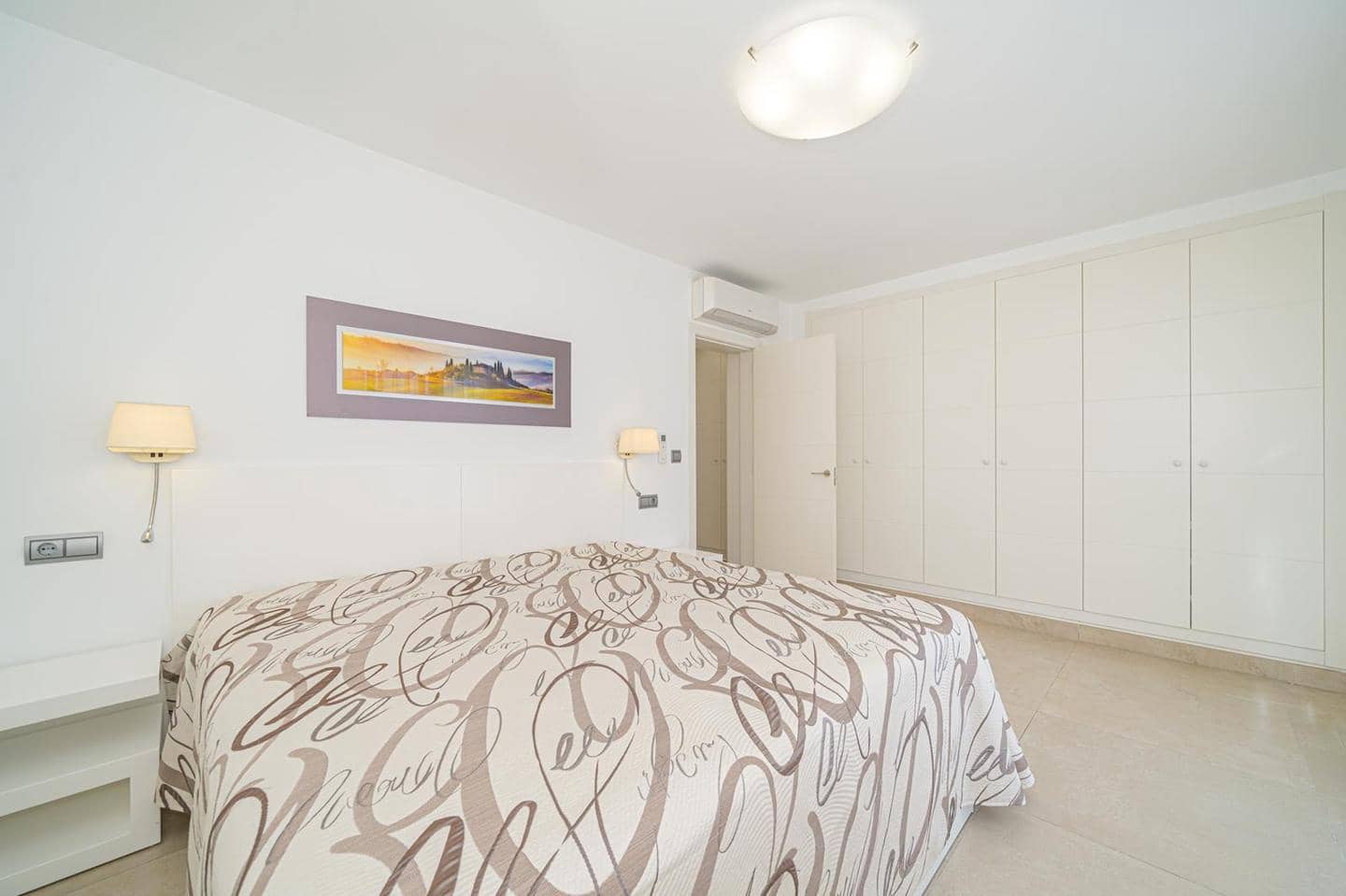 4 sypialnia Willa na sprzedaż w Alfaz del Pi / L'Alfas del Pi z basenem garażem - 975 000 € (Ref: 8586794)