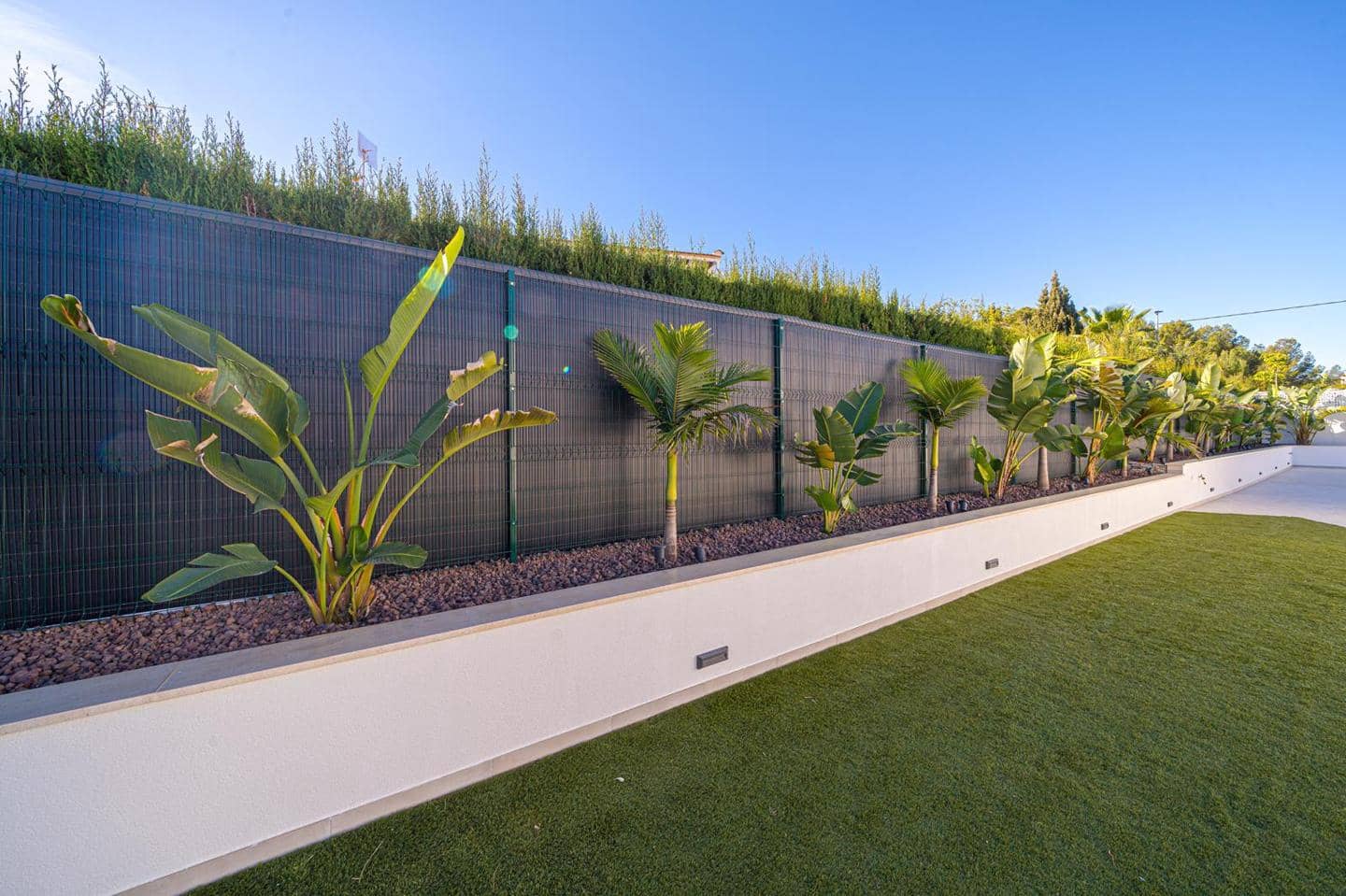 4 sypialnia Willa na sprzedaż w Alfaz del Pi / L'Alfas del Pi z basenem garażem - 975 000 € (Ref: 8586794)