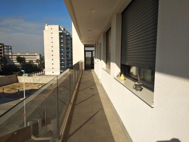 3 makuuhuone Asunto myytävänä paikassa Puerto Deportivo, Guardamar del Segura mukana 
autotalli - 255 000 € (Ref: 8671145)