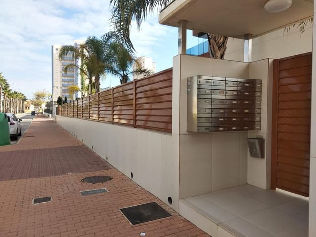 3 makuuhuone Asunto myytävänä paikassa Puerto Deportivo, Guardamar del Segura mukana 
autotalli - 255 000 € (Ref: 8671145)