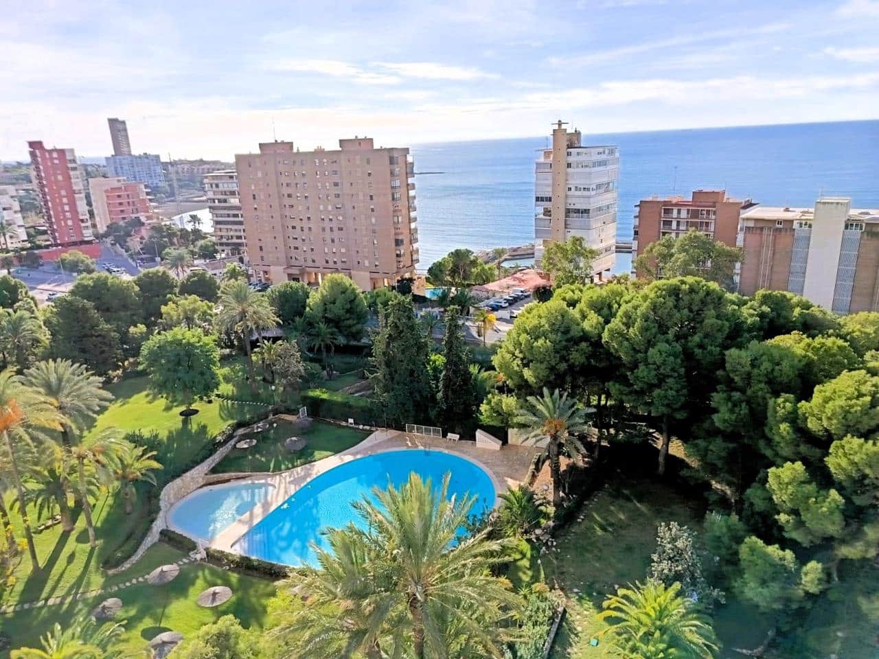 3 soverom Leilighet til salgs i Alicante by med svømmebasseng garasje - € 750 000 (Ref: 8683070)