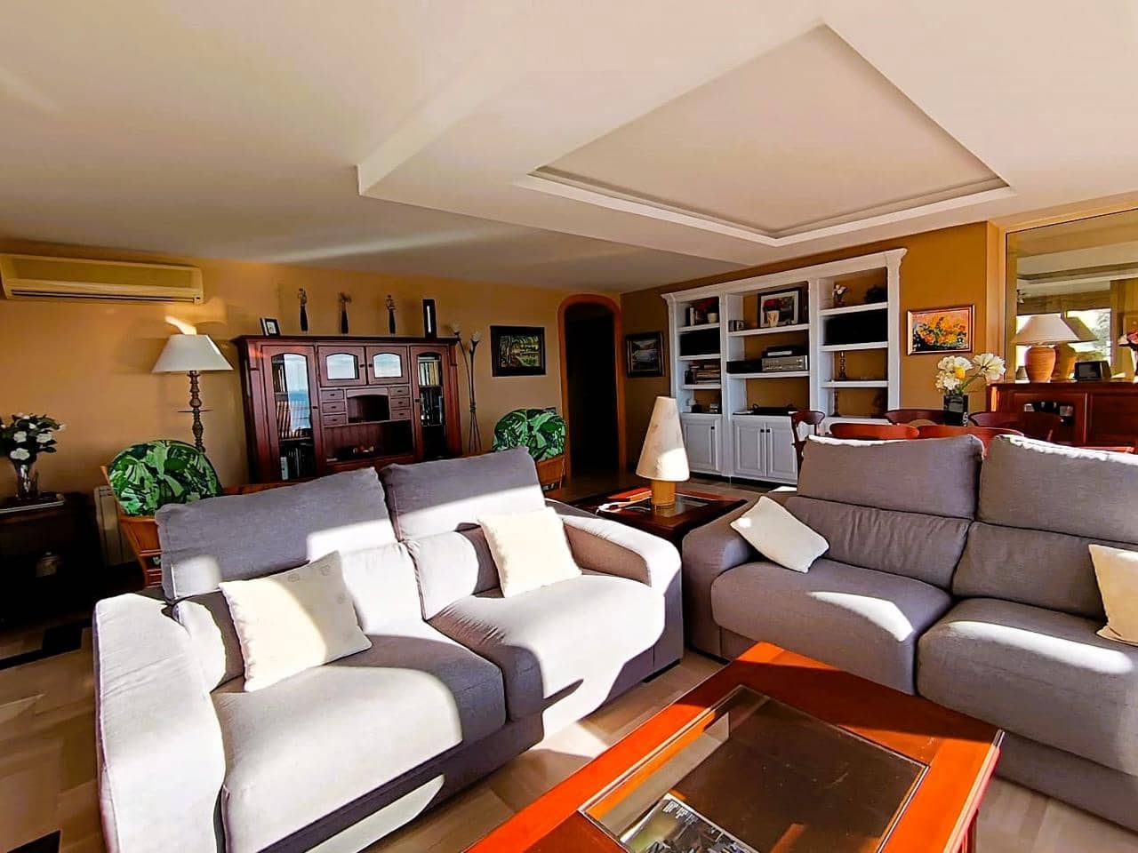 3 soverom Leilighet til salgs i Alicante by med svømmebasseng garasje - € 750 000 (Ref: 8683070)