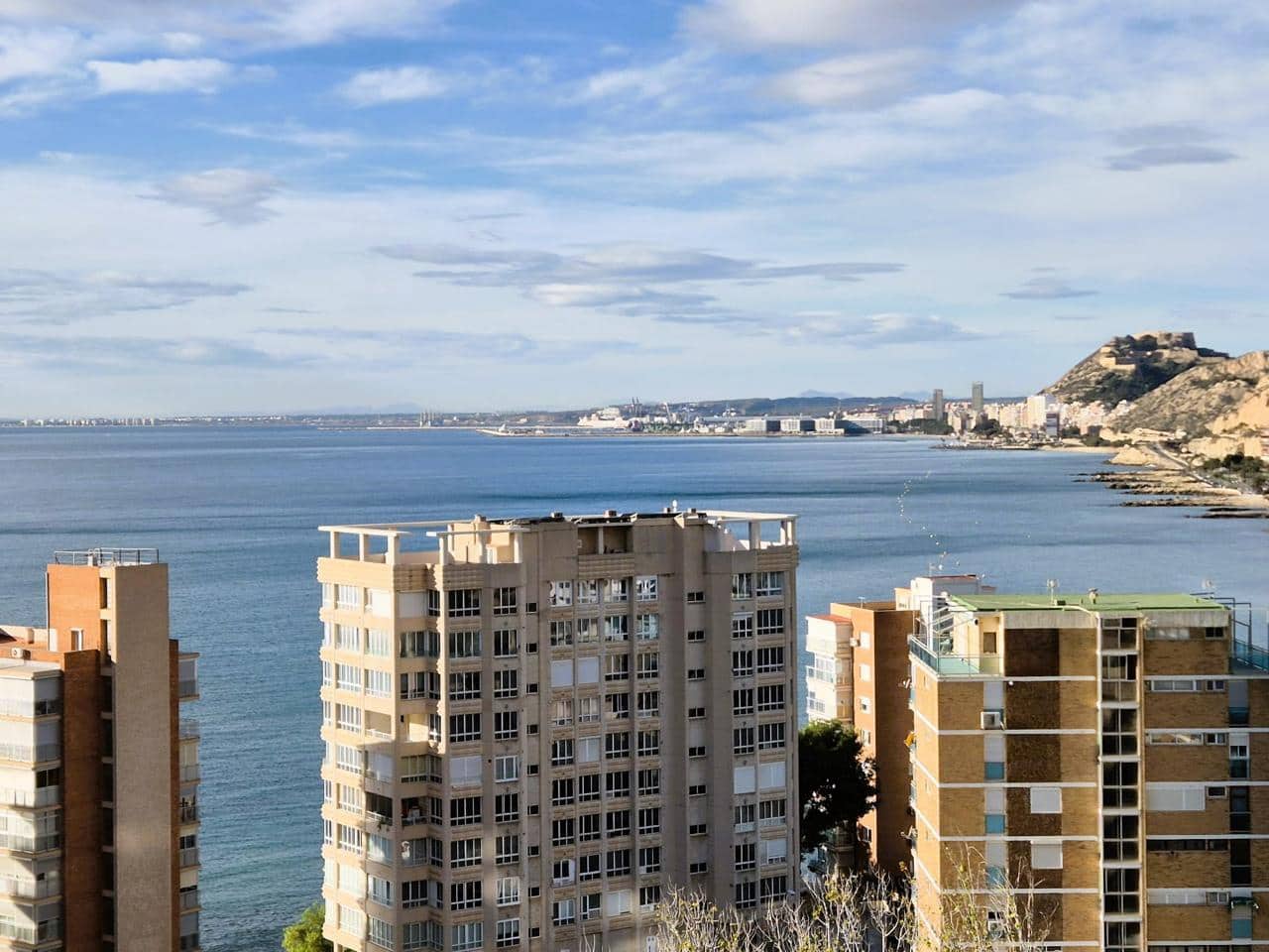 3 soverom Leilighet til salgs i Alicante by med svømmebasseng garasje - € 750 000 (Ref: 8683070)