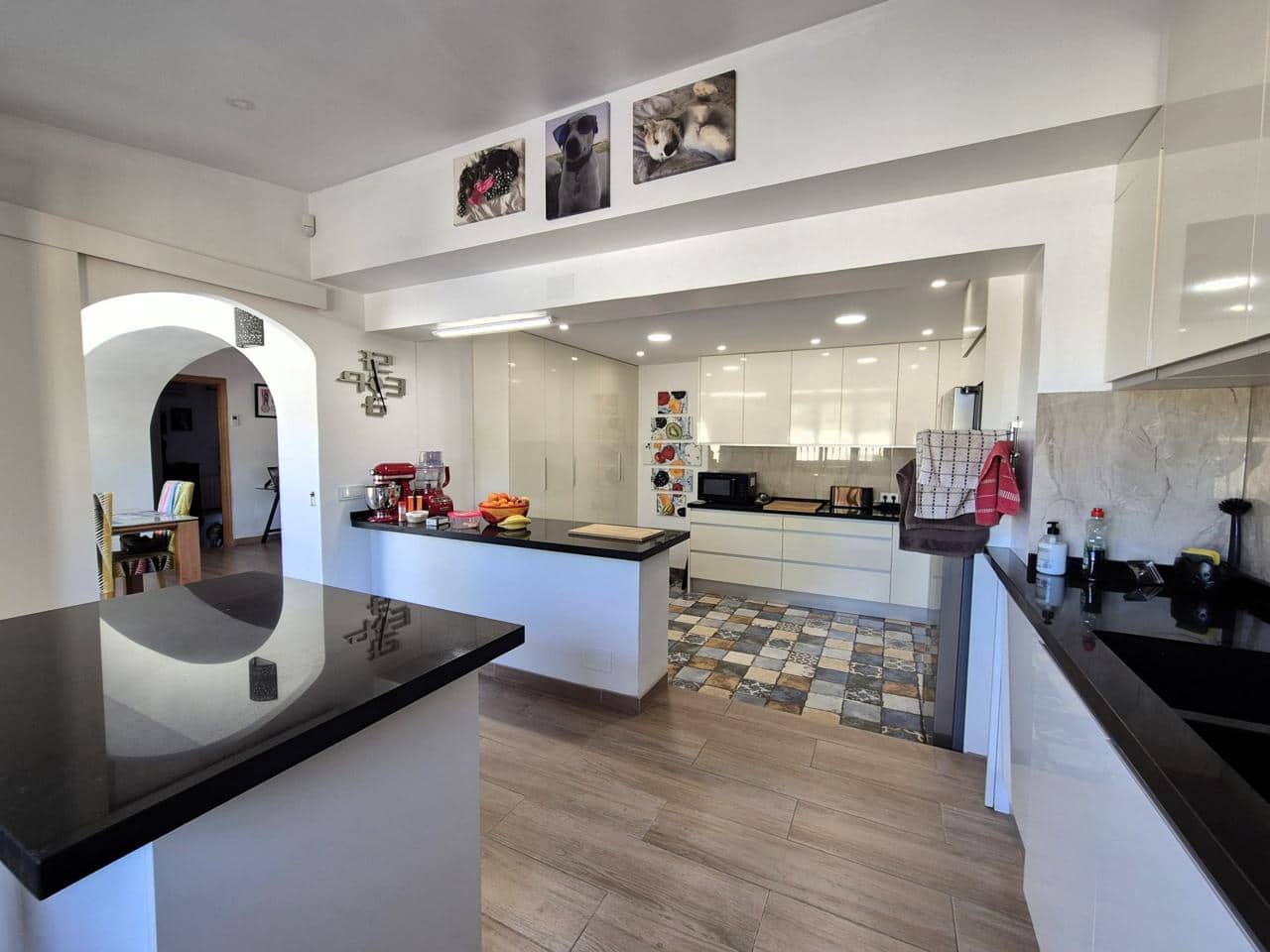 5 Zimmer Villa zu verkaufen in Muchamiel / Mutxamel mit Pool - 795.000 € (Ref: 8692336)